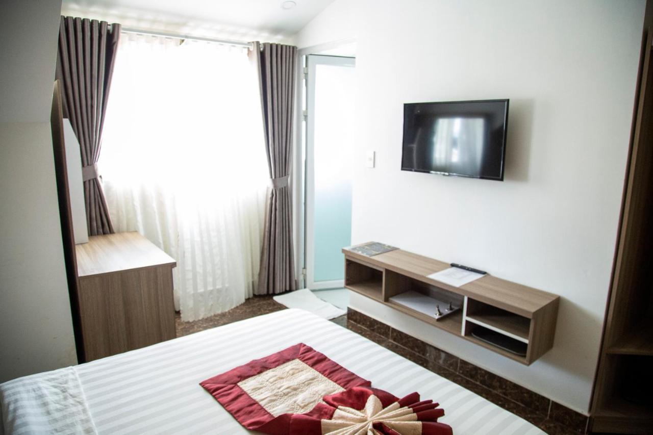 Anh Tien Hotel Da Lat Exterior photo